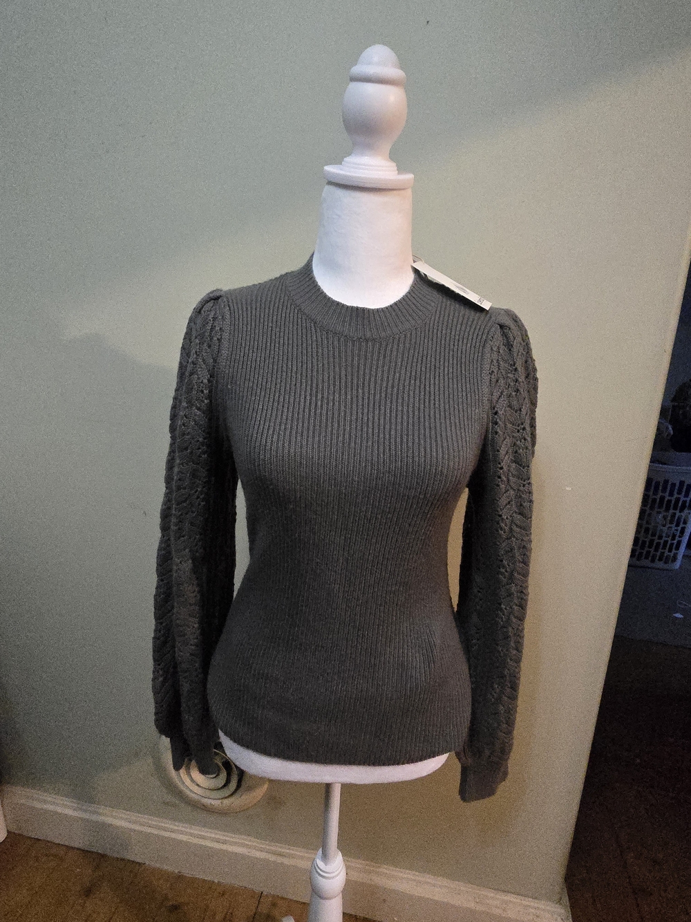 Splendid Collection Olive Green-Grey  Ribbed Knit Sweater